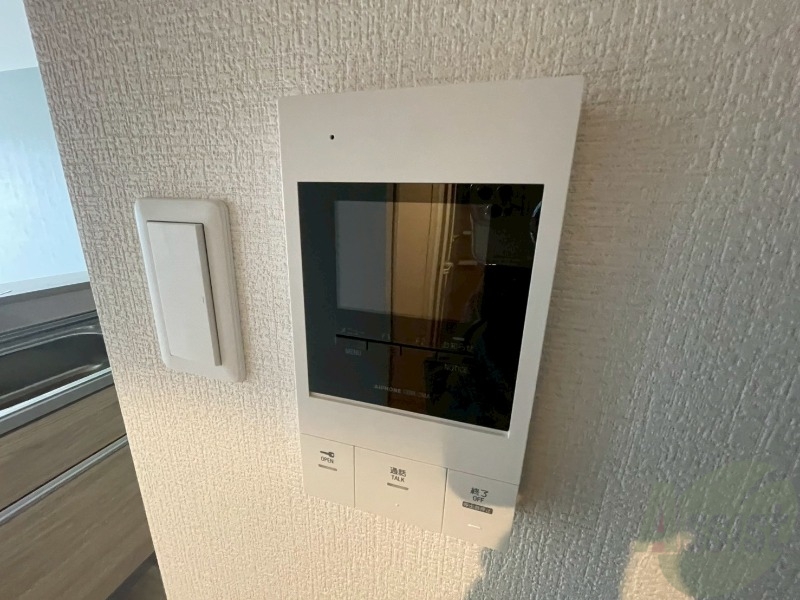 セキュリティ　モニタ付インターホンでセキュリティ面も安心です。