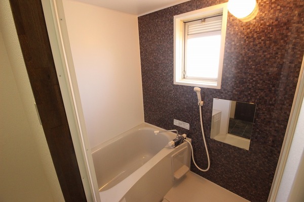 バス・シャワールーム　※現況を優先します。