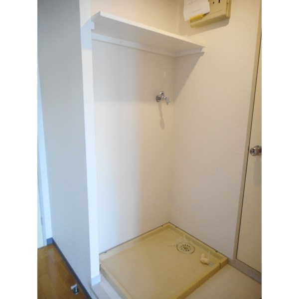 その他　室内洗濯機置き場です。