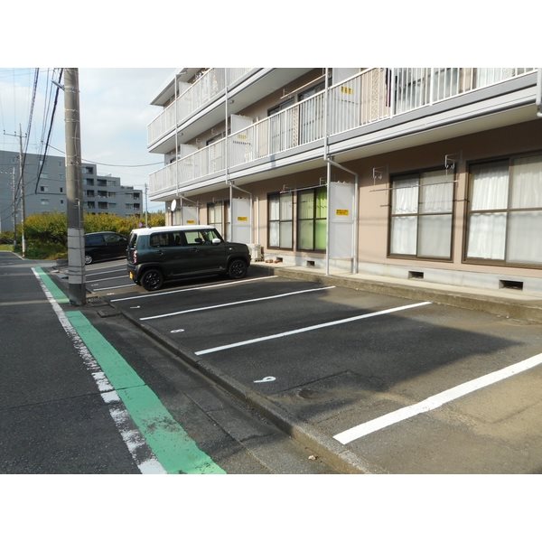 駐車場　敷地内駐車場