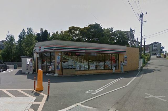 コンビニ　セブンイレブン二宮中央店（コンビニ）まで2700m