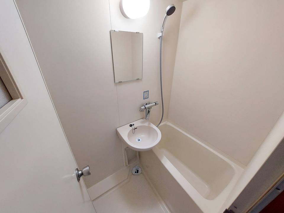 バス・シャワールーム　浴室