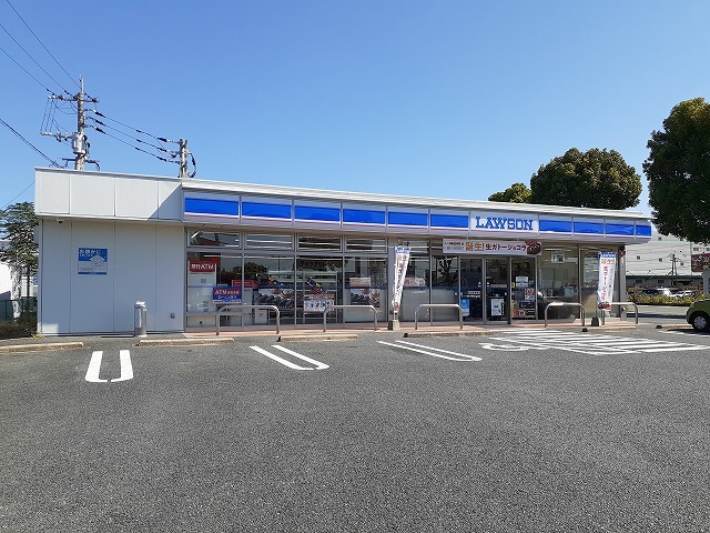 コンビニ　ローソン下南部３丁目店（コンビニ）まで1100m