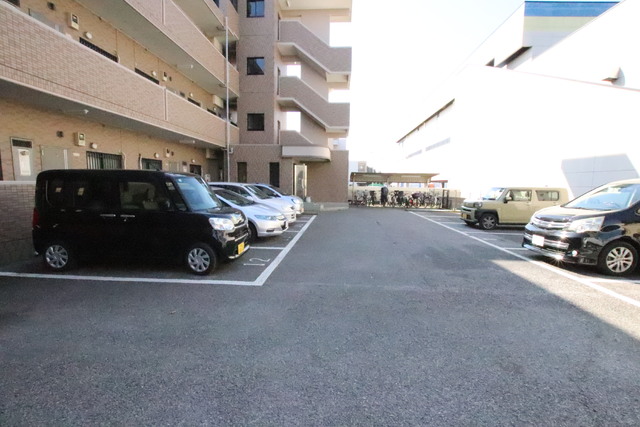 駐車場　要空確認