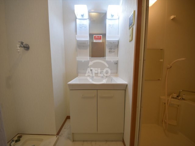 洗面設備　アーバンステージ安堂寺I　洗面化粧台