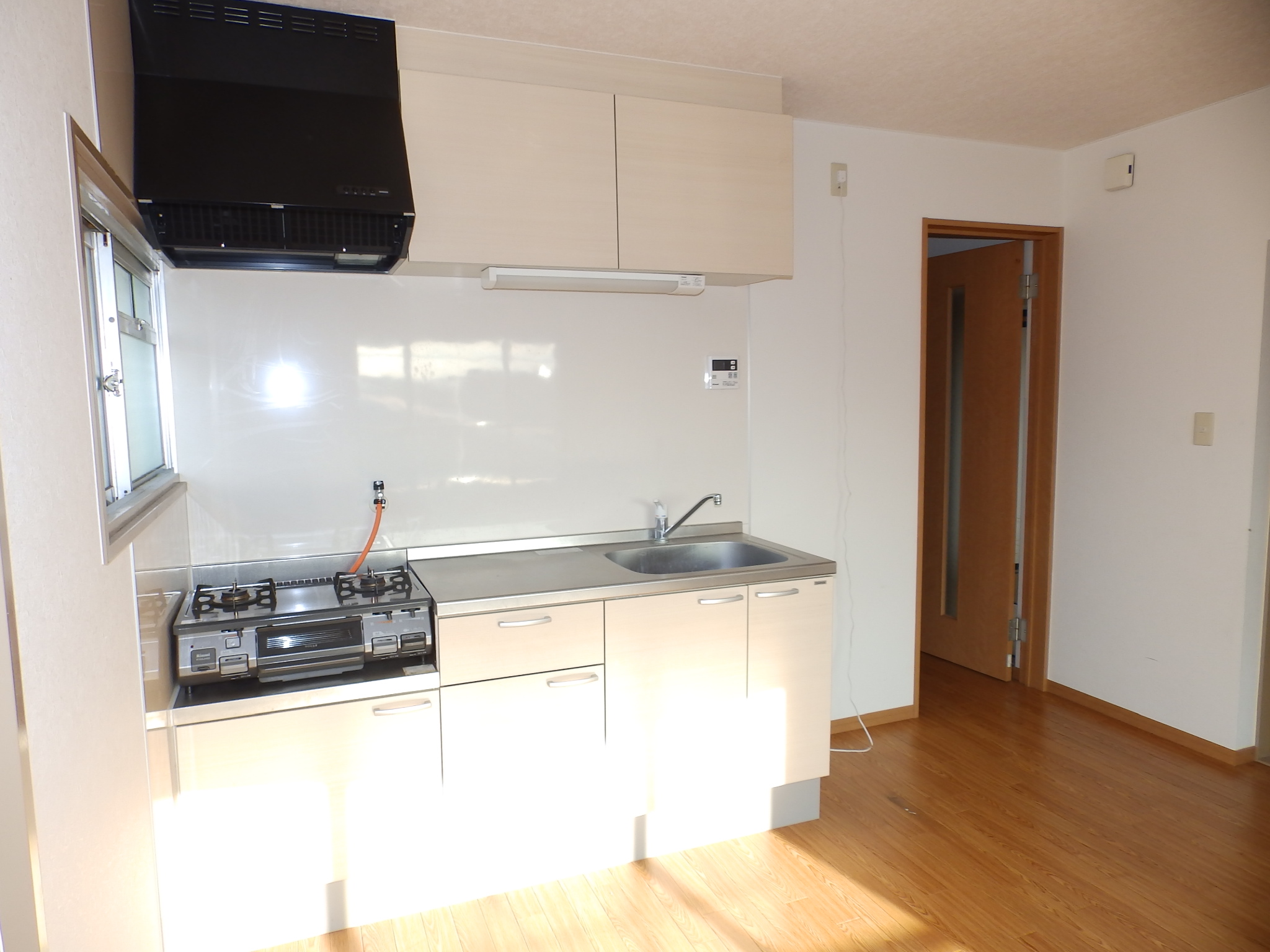 キッチン　※同タイプ参考写真