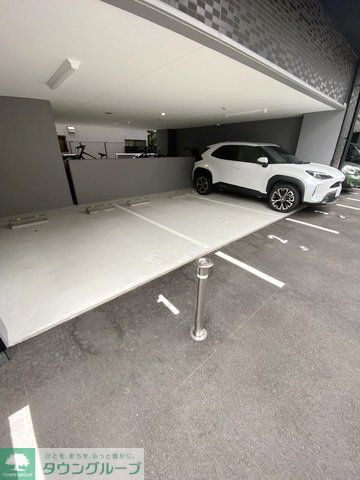 駐車場　駐車場