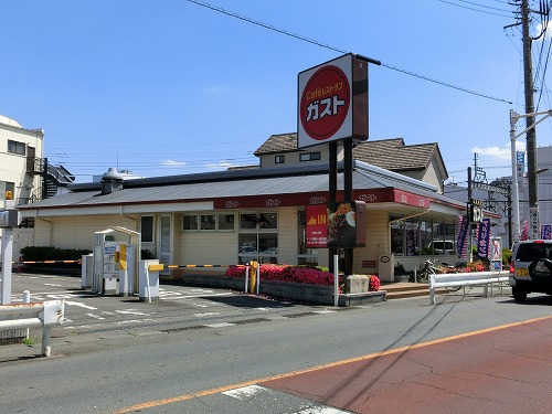 飲食店　ガスト川越霞ケ関店（飲食店）まで455m
