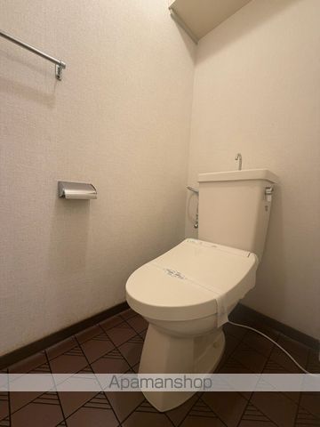 広島電鉄皆実線 比治山橋駅 徒歩14分 3階建 築38年のトイレ写真