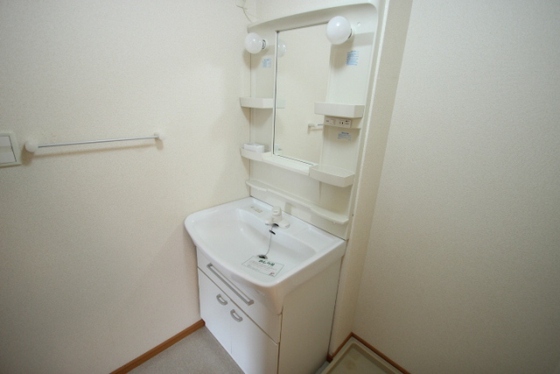 洗面設備　※別部屋の写真です