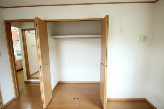 収納　※別部屋の写真です