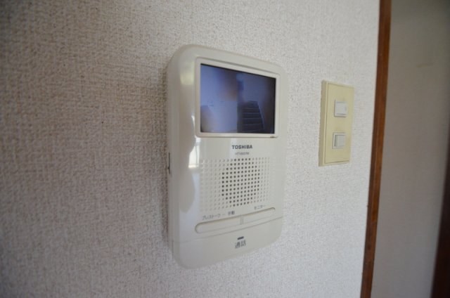 セキュリティ　来客者の対応にはこれ！部屋の中からでも誰が来たのか一目で分か