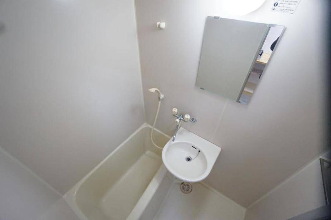 バス・シャワールーム　浴室