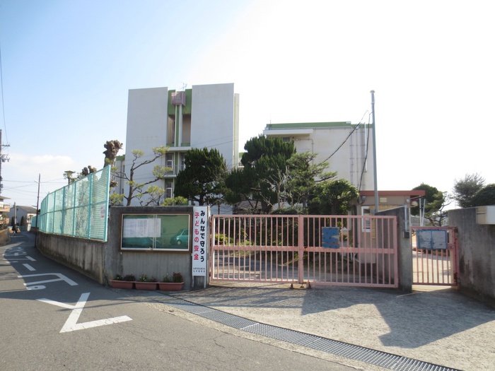 小学校　松原小学校（小学校）まで550m