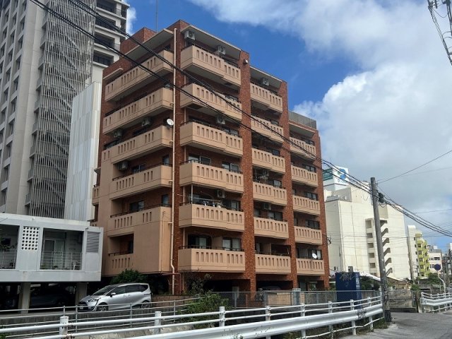 建物外観　分譲賃貸｜那覇市牧志｜ライオンズマンション牧志｜アイランドリ