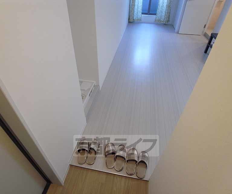 その他部屋・スペース　明るい廊下です。