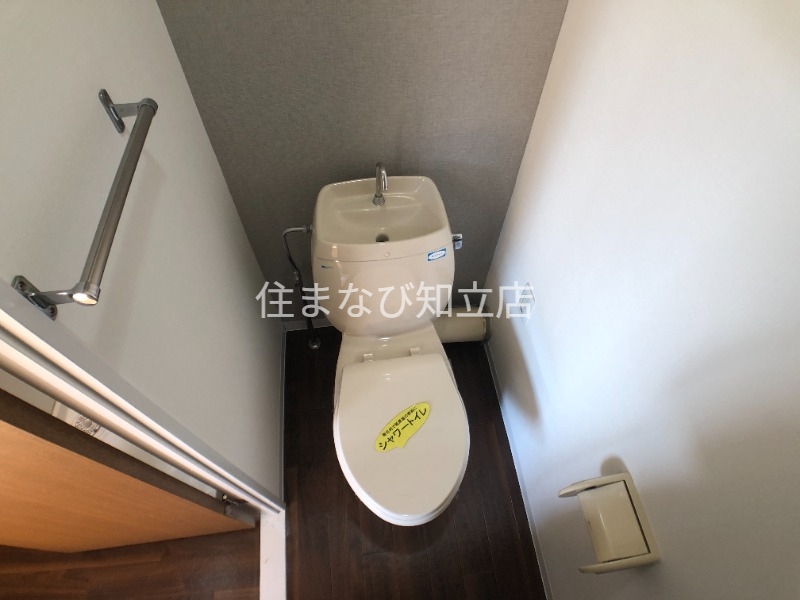 トイレ　同型別部屋写真（反転）