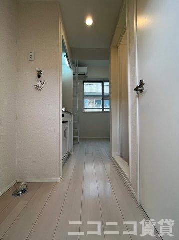 玄関　別号室イメージの為、現状を優先致します。