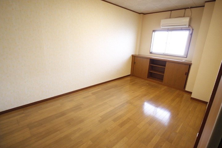 居室・リビング　別部屋参考写真