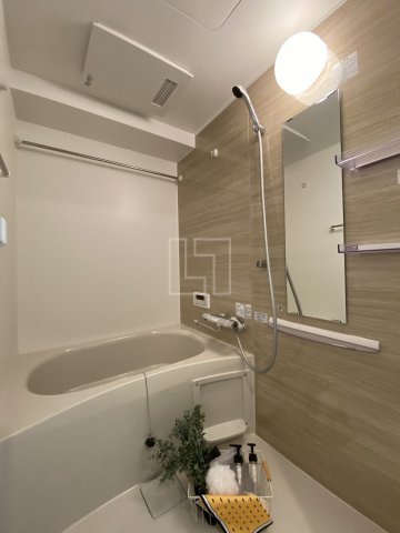 バス・シャワールーム　シーズンフラッツ新町　バスルーム