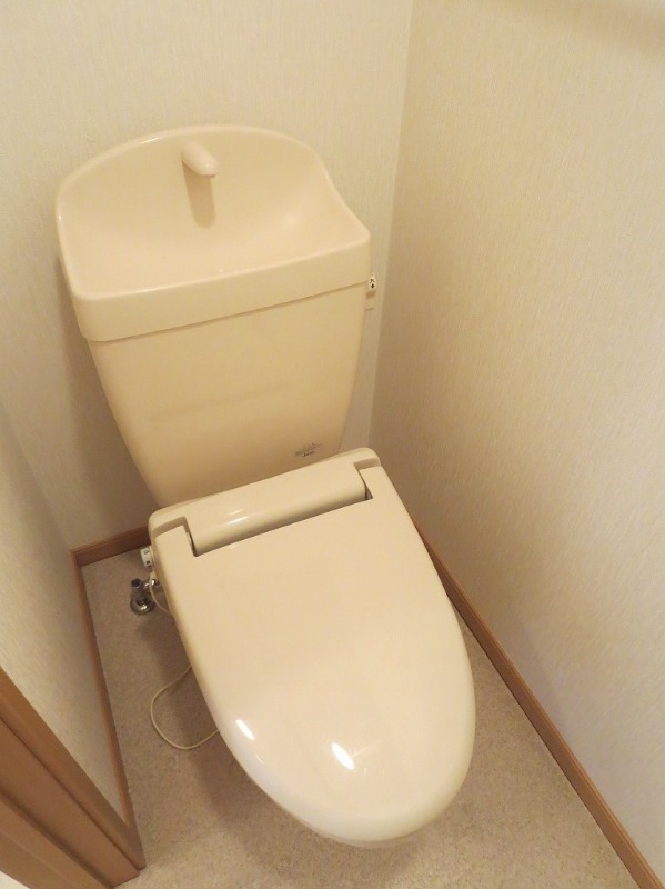 トイレ　図面と現状に相違がある場合には現状を優先