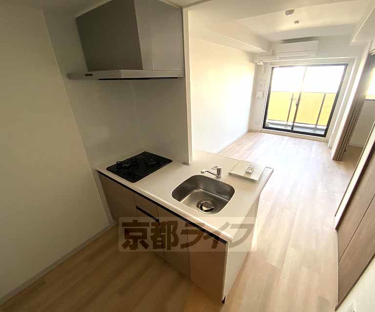 キッチン　二口コンロを備えたキッチンです。