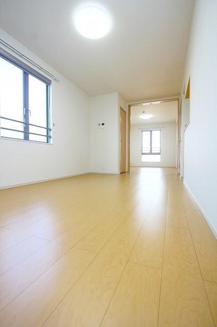 居室・リビング　リビング