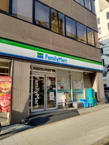 コンビニ　ファミリーマート内久宝寺町三丁目店（コンビニ）まで36m