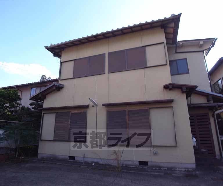 建物外観　お問合せは京都ライフ出町柳店まで。