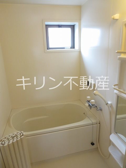 バス・シャワールーム　同建会社同モデル