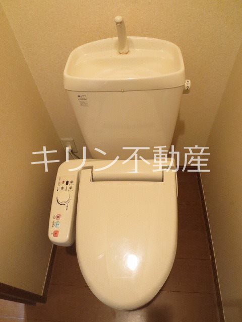 トイレ　同建会社同モデル