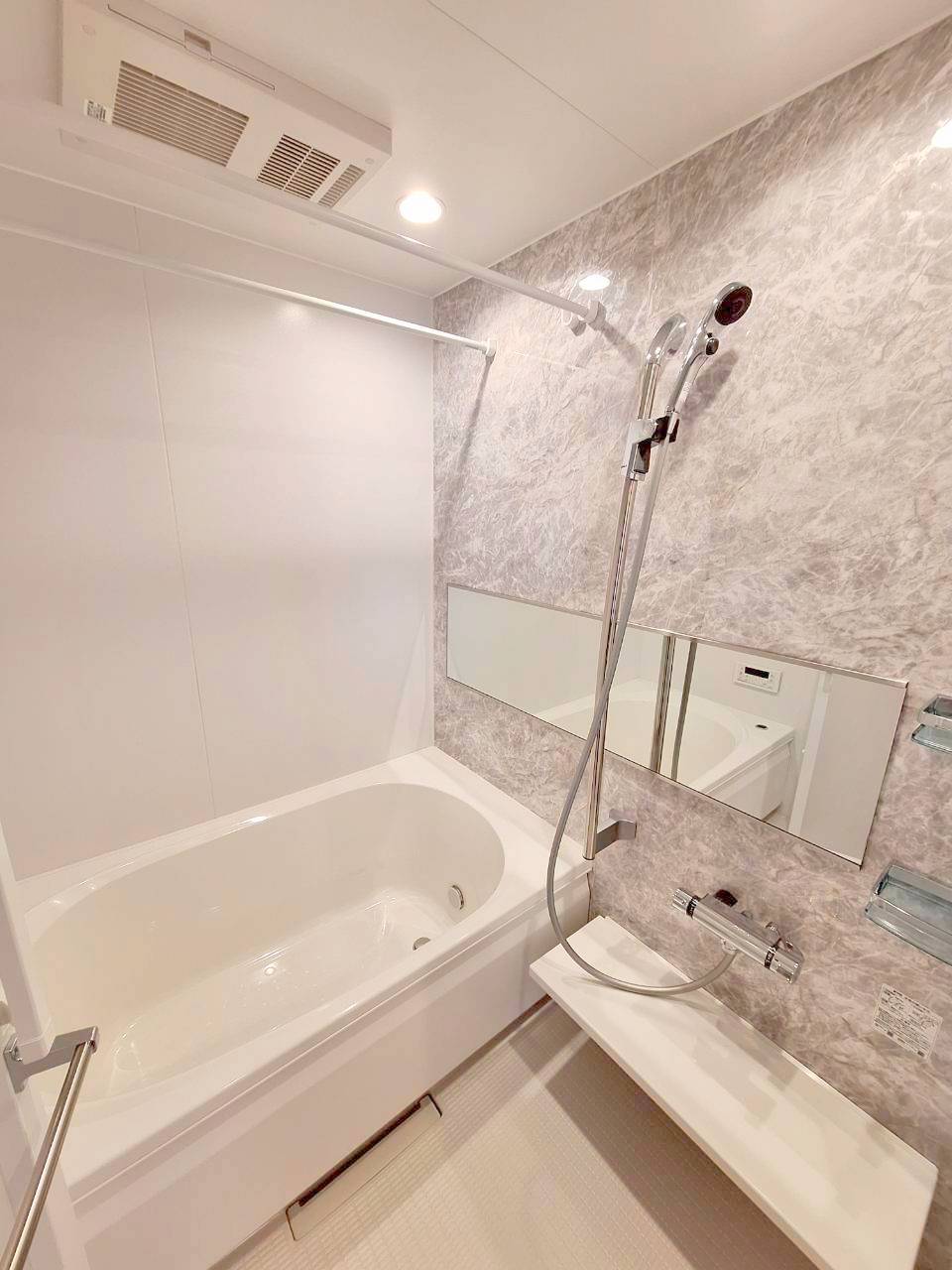 バス・シャワールーム　日々の疲れを癒すお風呂付です