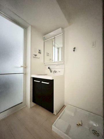 洗面設備　※別部屋の参考写真となります※現況優先※