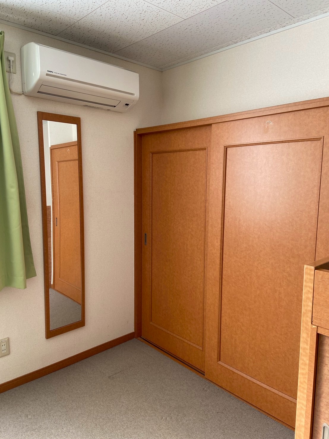 居室・リビング　エアコンがあるので快適に過ごせます♪