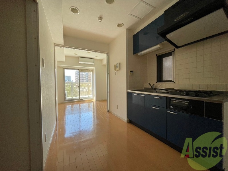 居室・リビング　こちらはリビングになります。広々していますね。