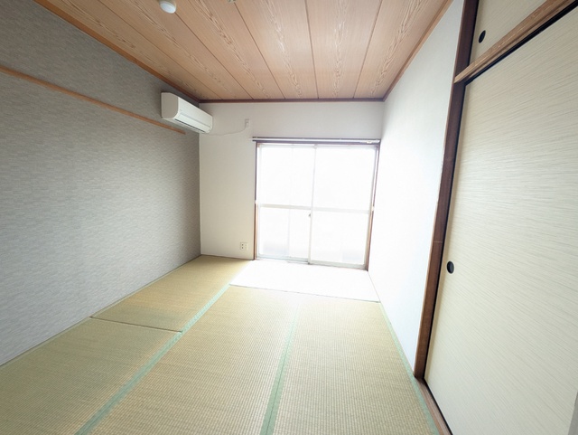 その他部屋・スペース　エアコンが付いている和室
