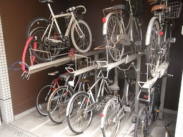 その他設備　敷地内屋根付き駐輪場