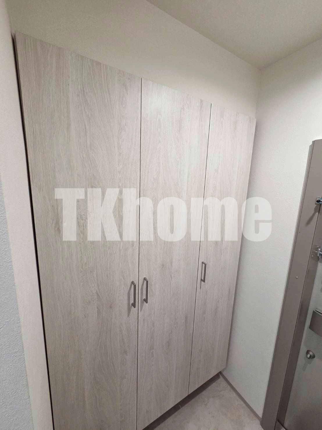 玄関　大型シューズボックス(同マンション・別室参考写真)