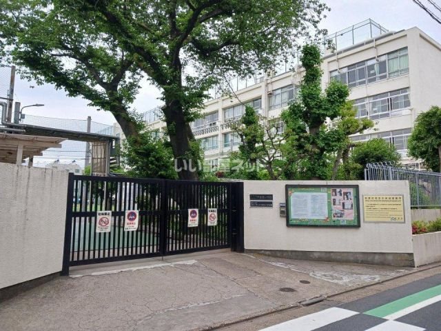 小学校　目黒区立月光原小学校（小学校）まで885m