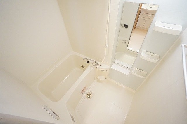 バス・シャワールーム　日々の暮らしに欠かせないお風呂です