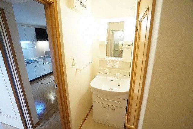 洗面設備　忙しい朝には欠かせない洗面所です