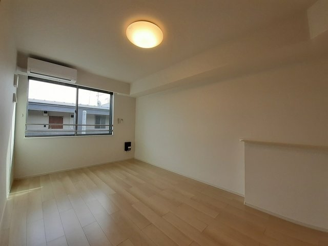 居室・リビング　使いやすい居間です