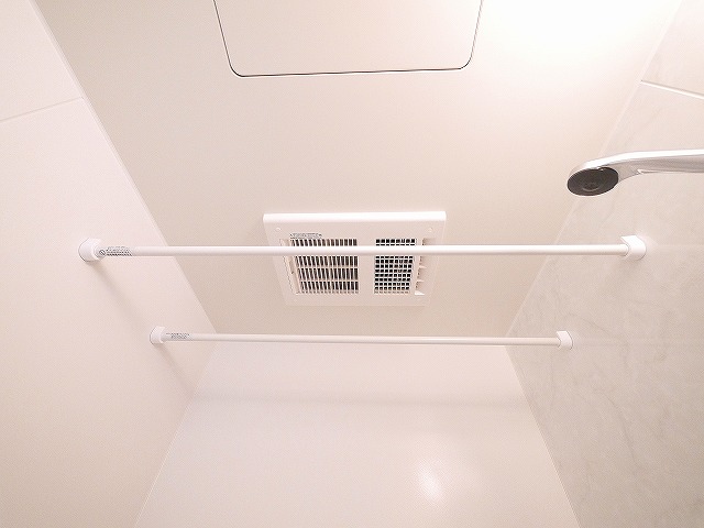 その他設備　浴室乾燥機付きです。
