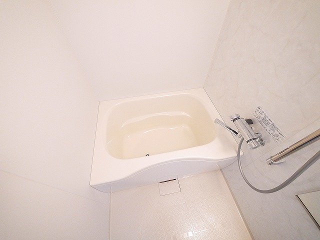 バス・シャワールーム　お洒落なお風呂です