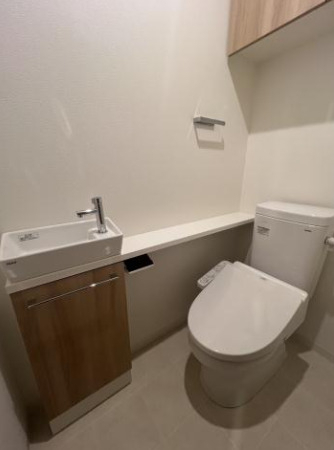 トイレ　別部屋参考写真