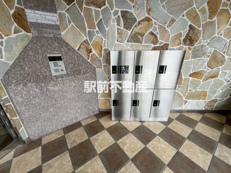 駐車場　目の前にパーキング有