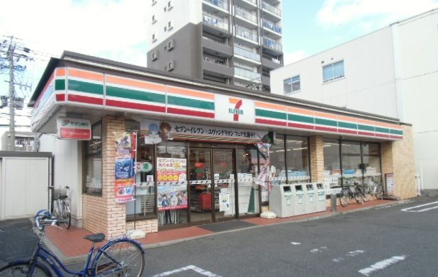 コンビニ　セブンイレブン 名古屋若葉通２丁目店（コンビニ）まで621m