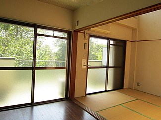 居室・リビング　繋げて広々とお使いいただけます。