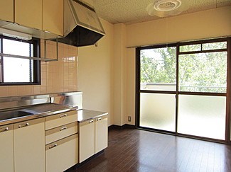 キッチン　お好きなガスコンロを設置可能です。