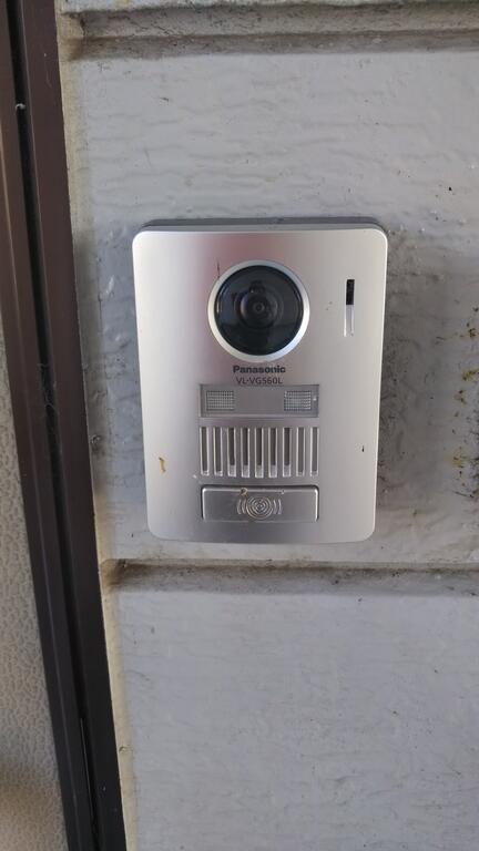 セキュリティ　モニター付きインターホン